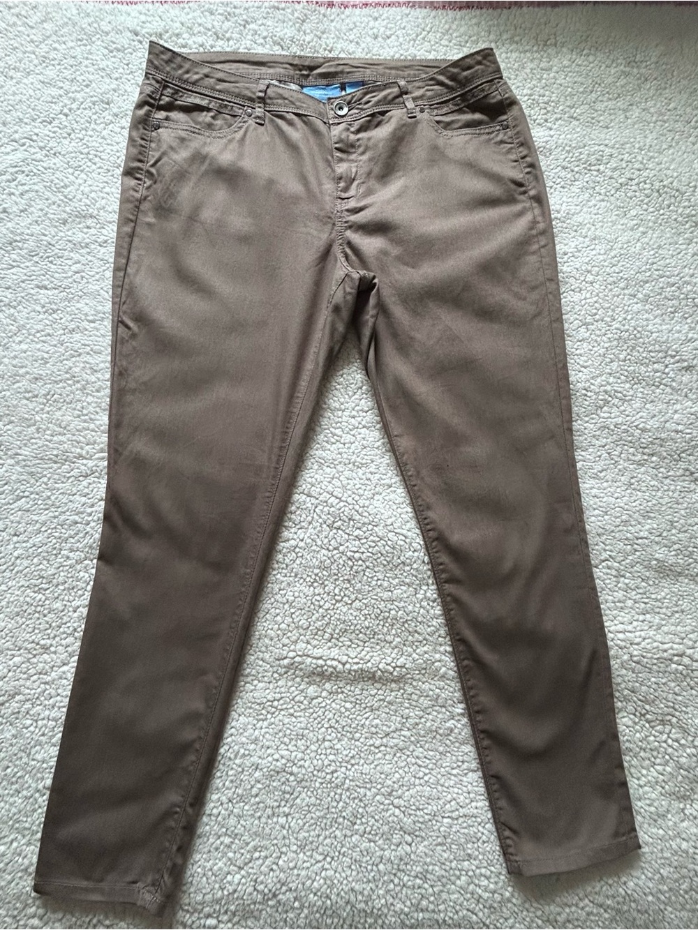 Simply Vera Vera Wang Slim Pants in Brown